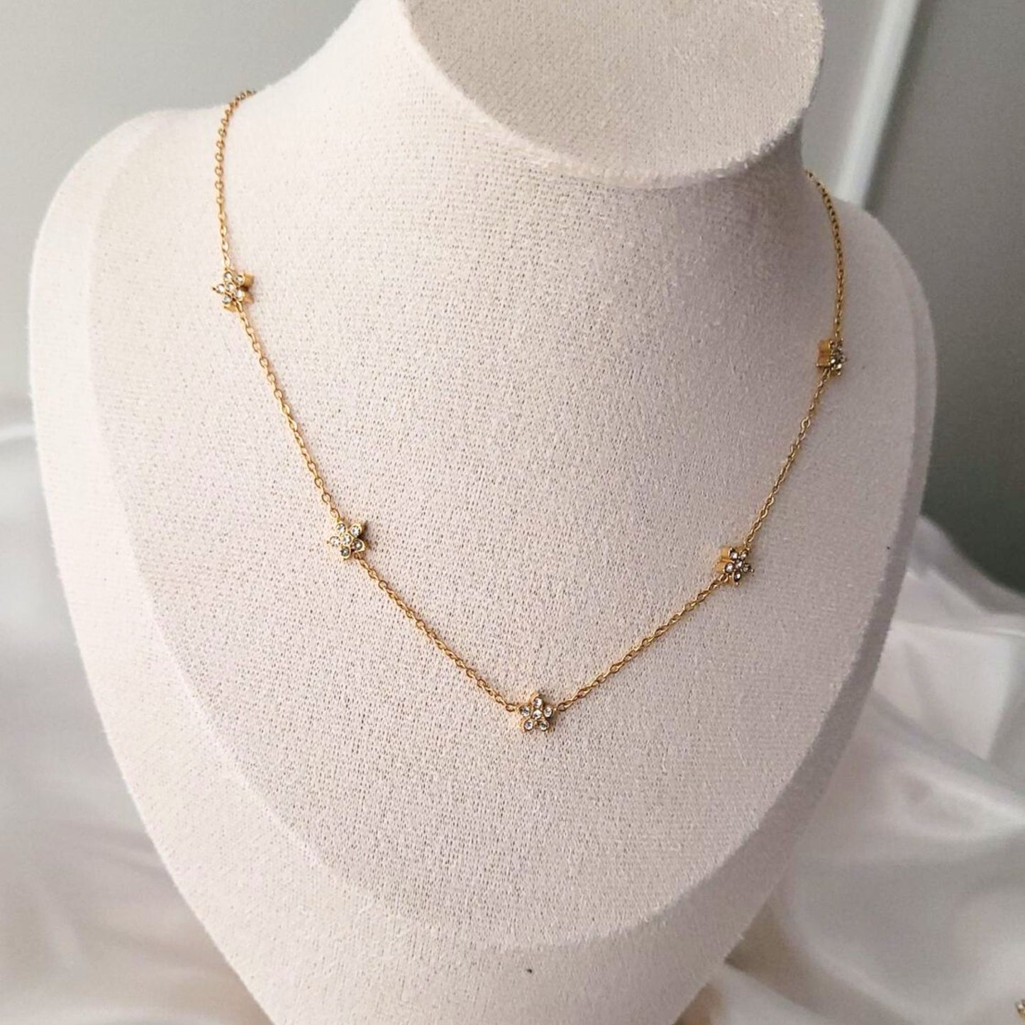 Amari Dainty Necklace