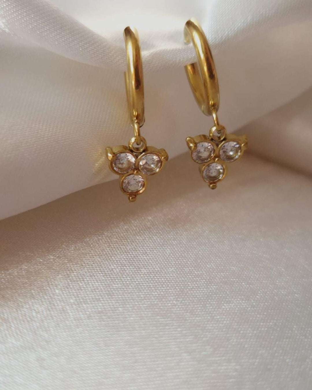 Althea Zircon Huggies