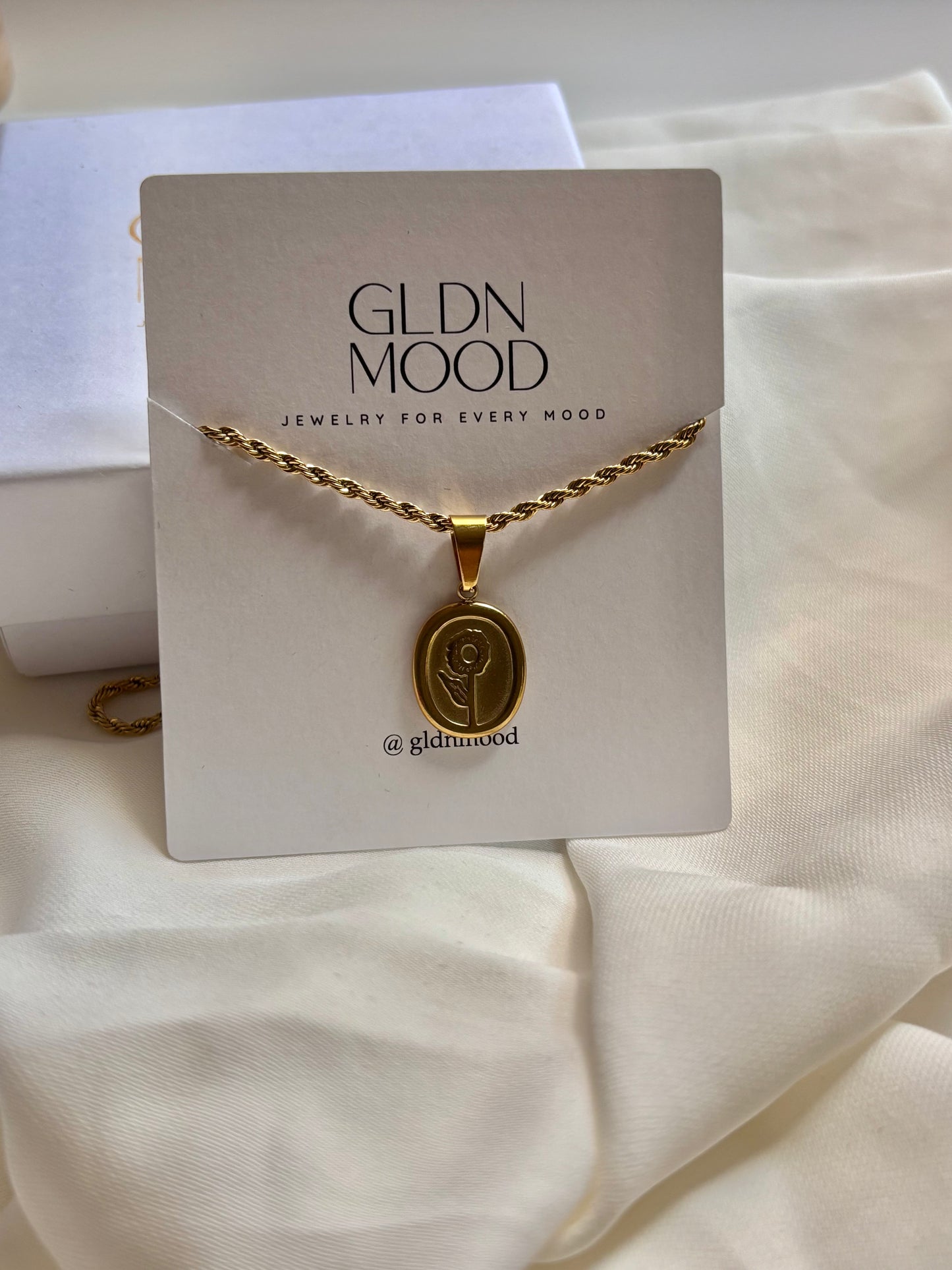 Sunflower Engraved Neckchain