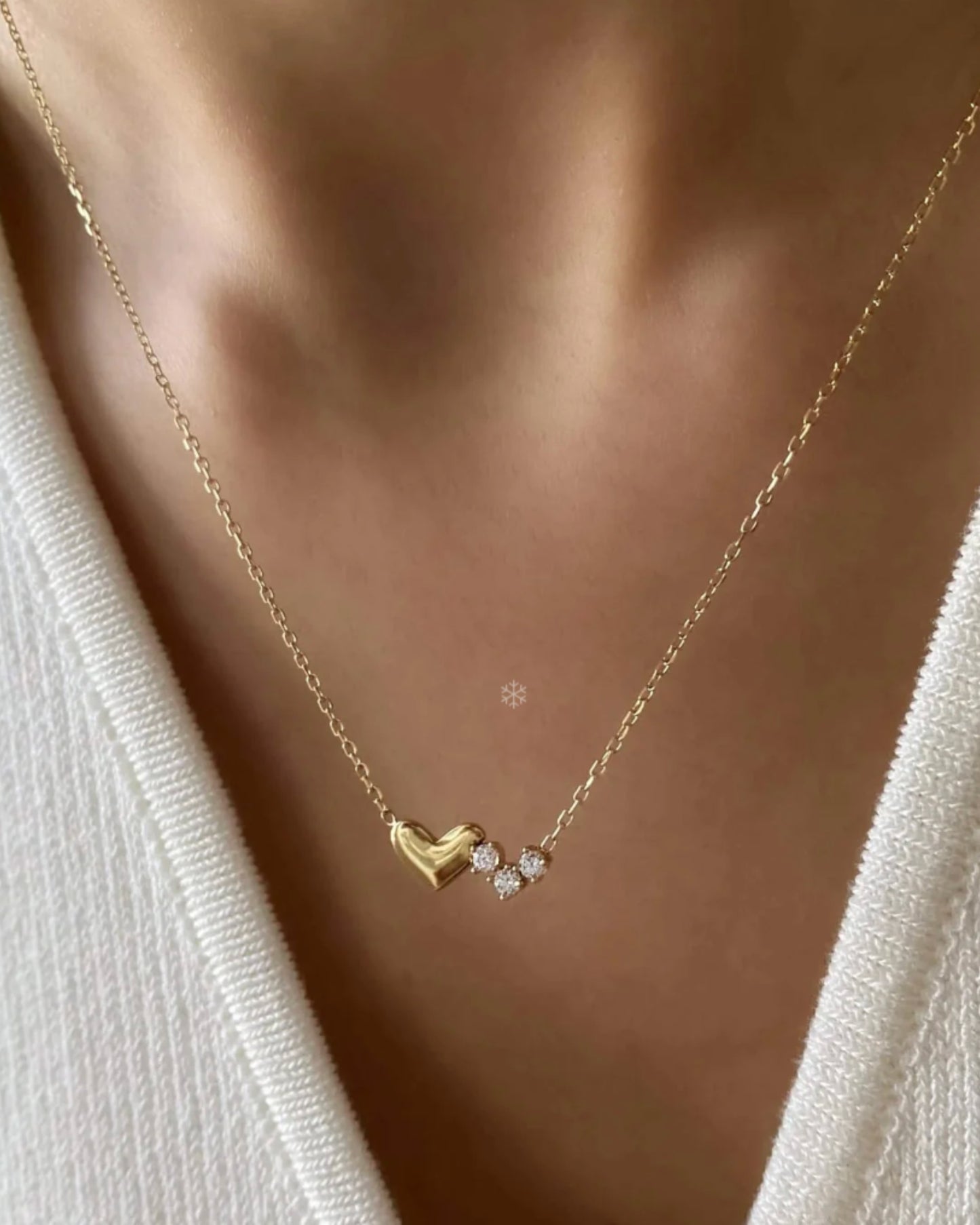 Dora Dainty Necklace