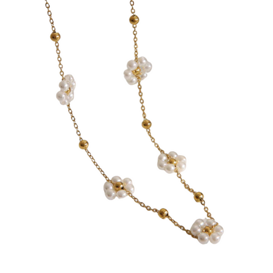 Dainty Flower Beaded Necklace