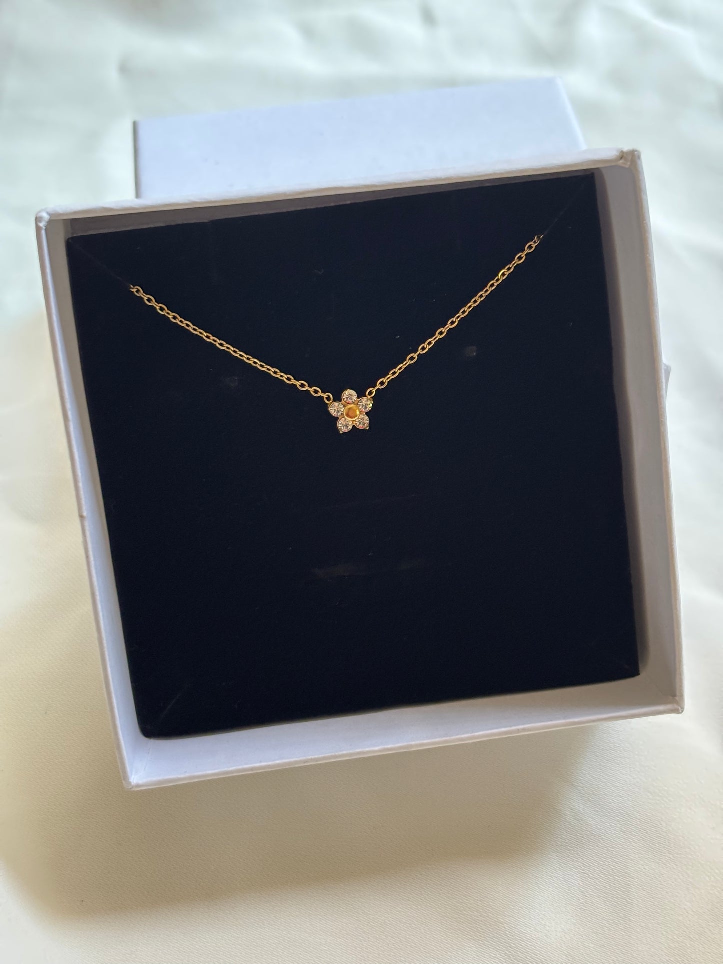 Nora Dainty Zirconia Pendant Neckchain