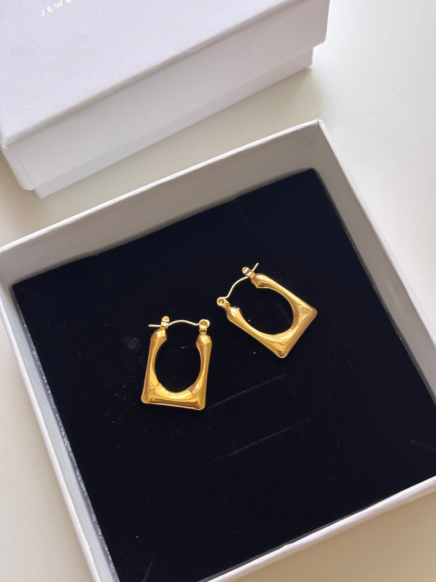 Square Basic Hoops