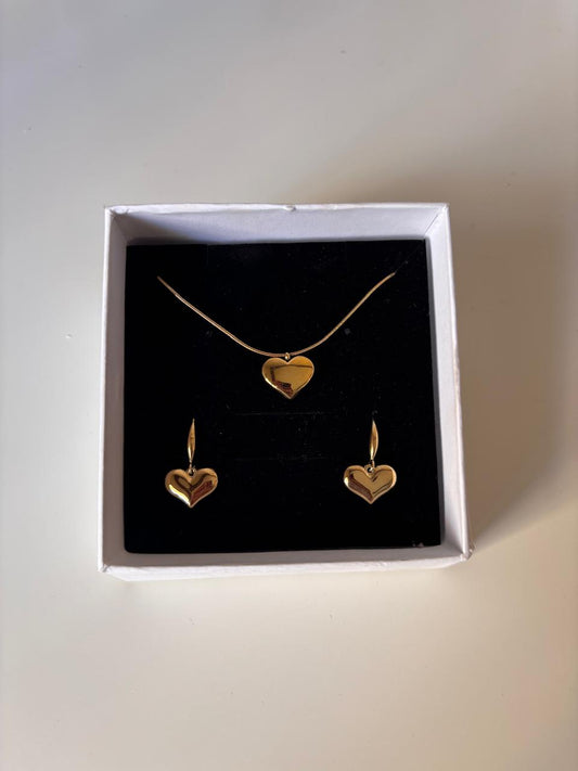 Juliet Heart Danglers & Necklace Set