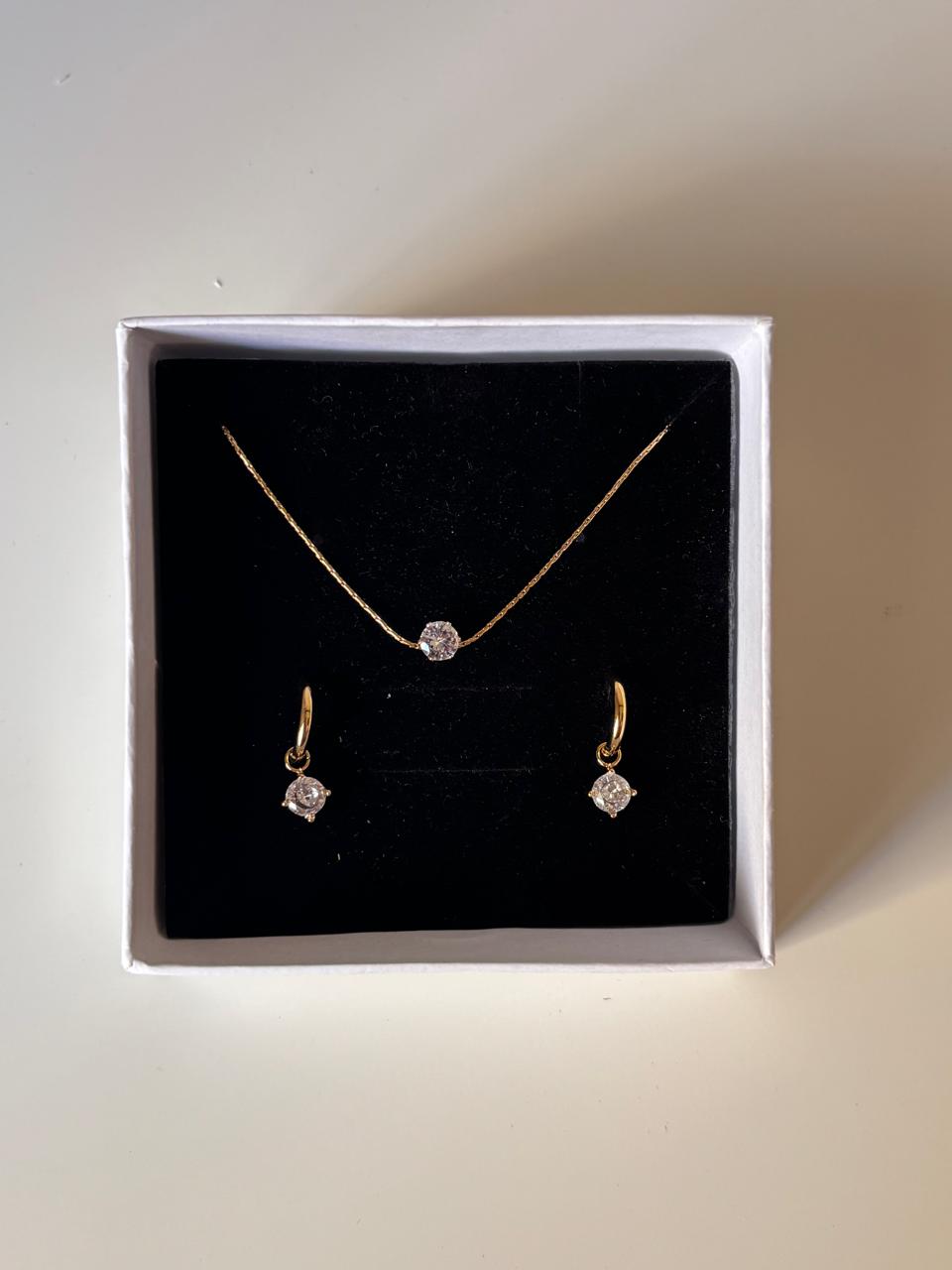 Ariel 2.0 Huggies & Necklace Set