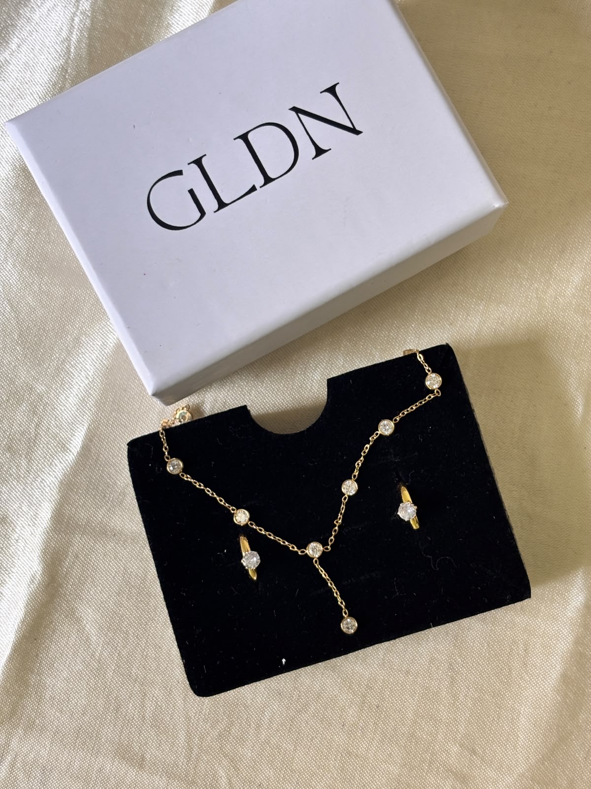 Iva Dainty Drop Bundle - Necklace and Earrings