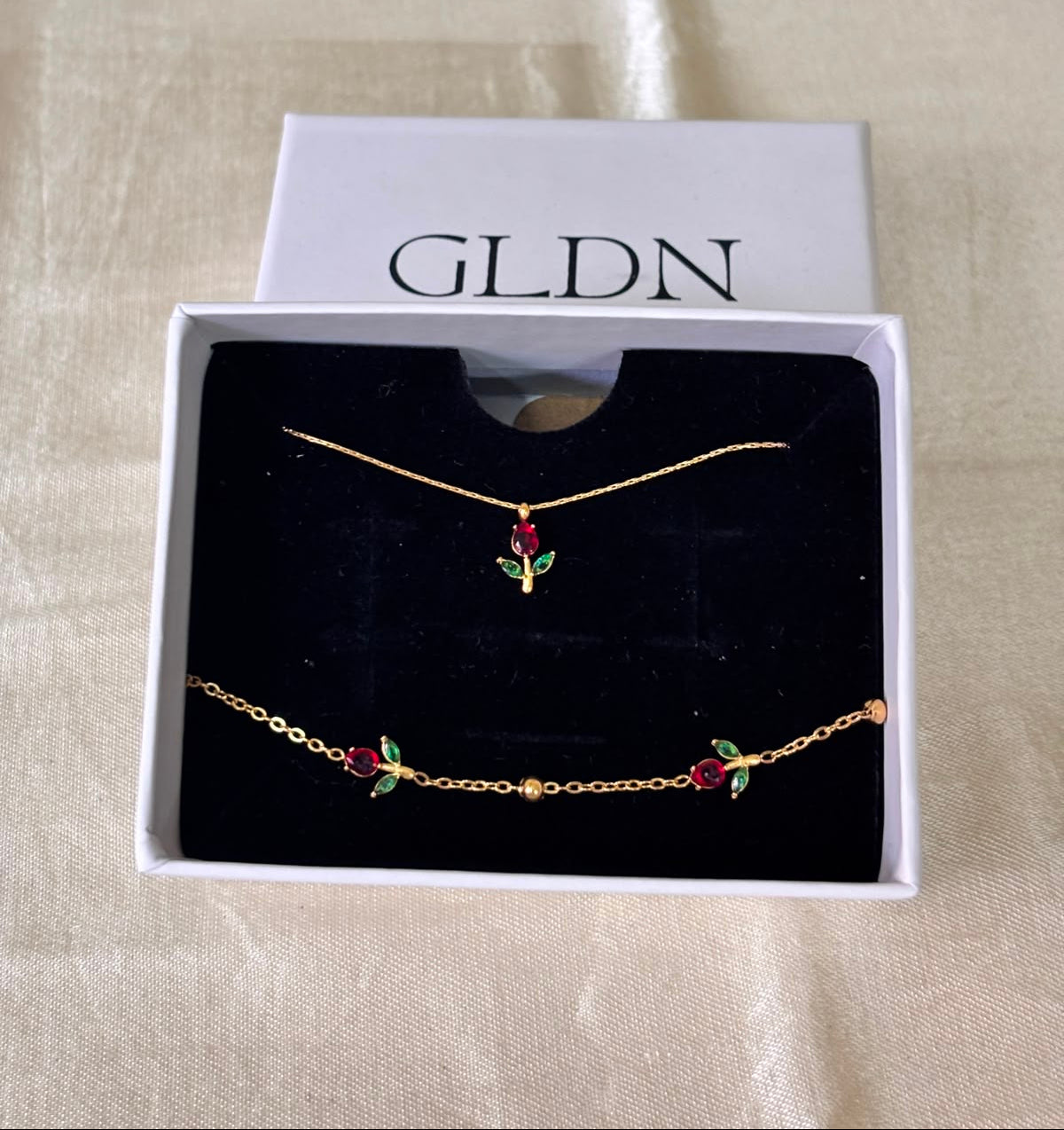 Red Crystal Tulip Bundle- Necklace and Bracelet