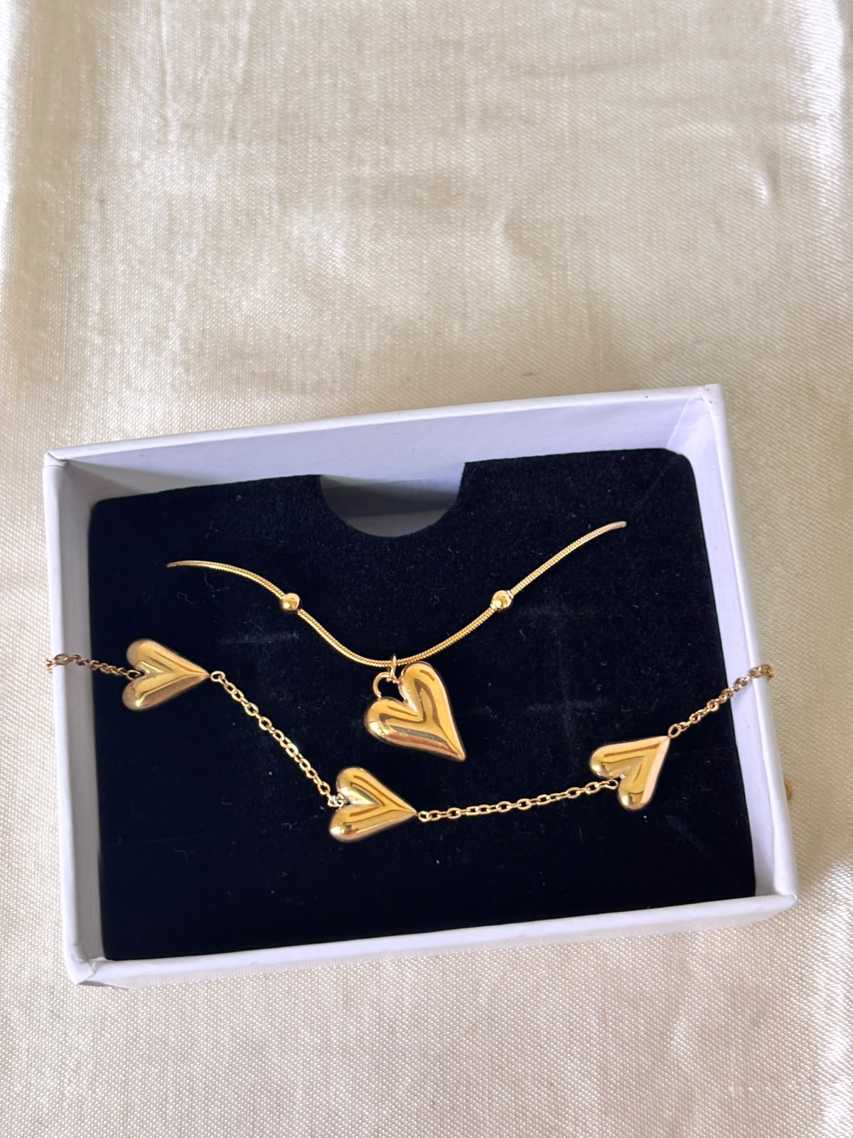 Love Hearty Bundle- Necklace and Bracelet