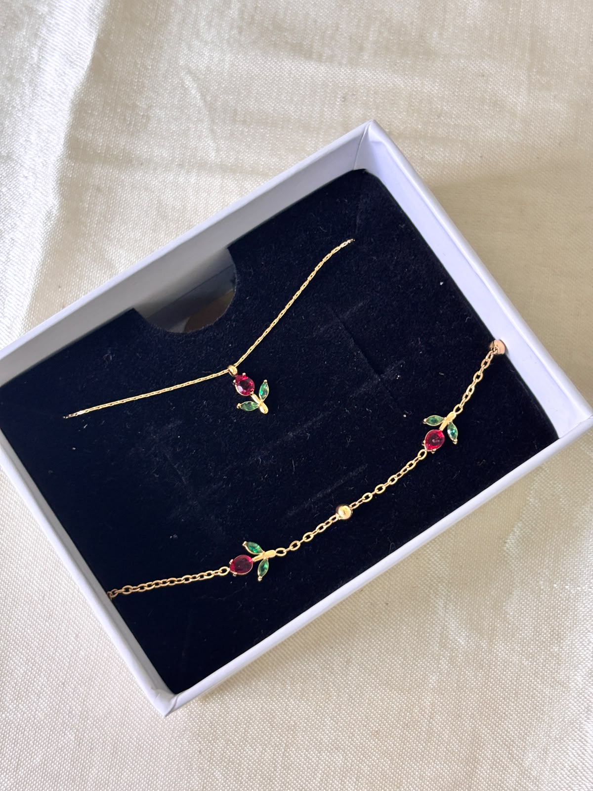 Red Crystal Tulip Bundle- Necklace and Bracelet