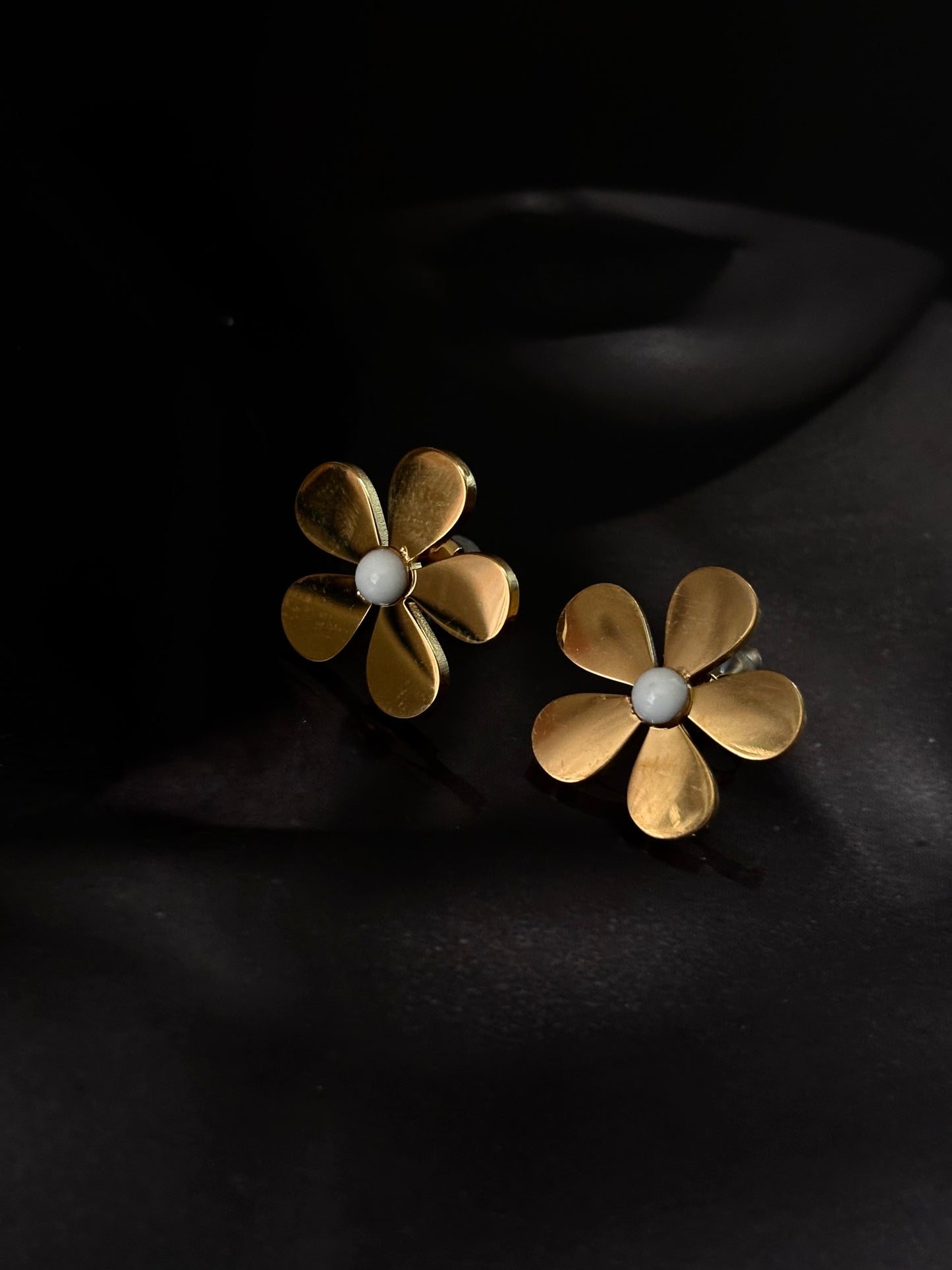White Flower Studs