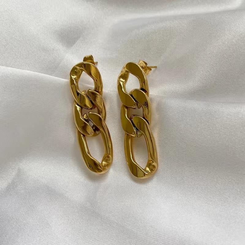 Delaney Twisty Earrings